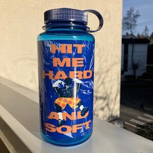 ❗️SOLD❗️Exclusive Billie Eilish x Reverb Nalgene